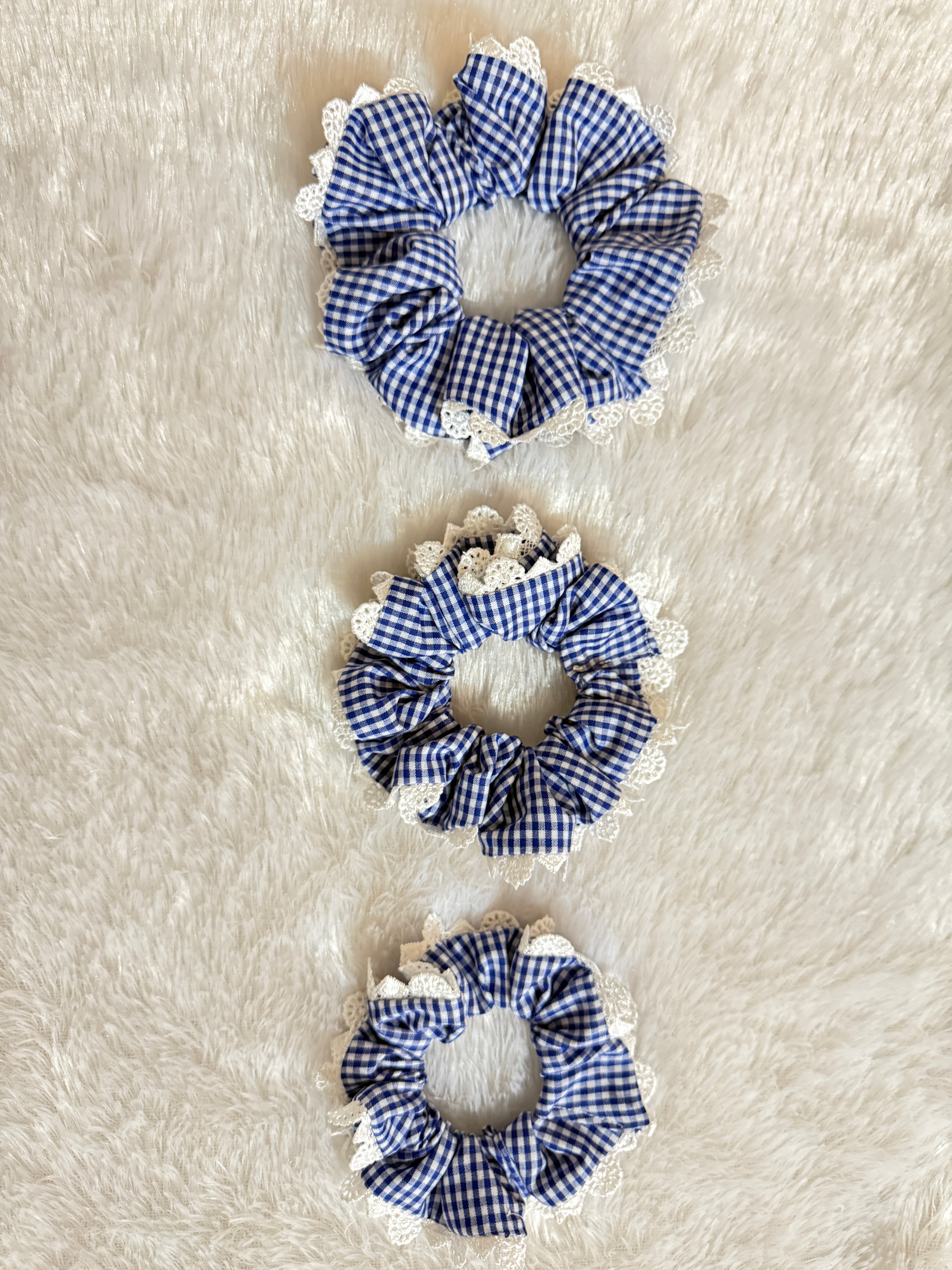 Blue checkered scrunchie - First one (L size)