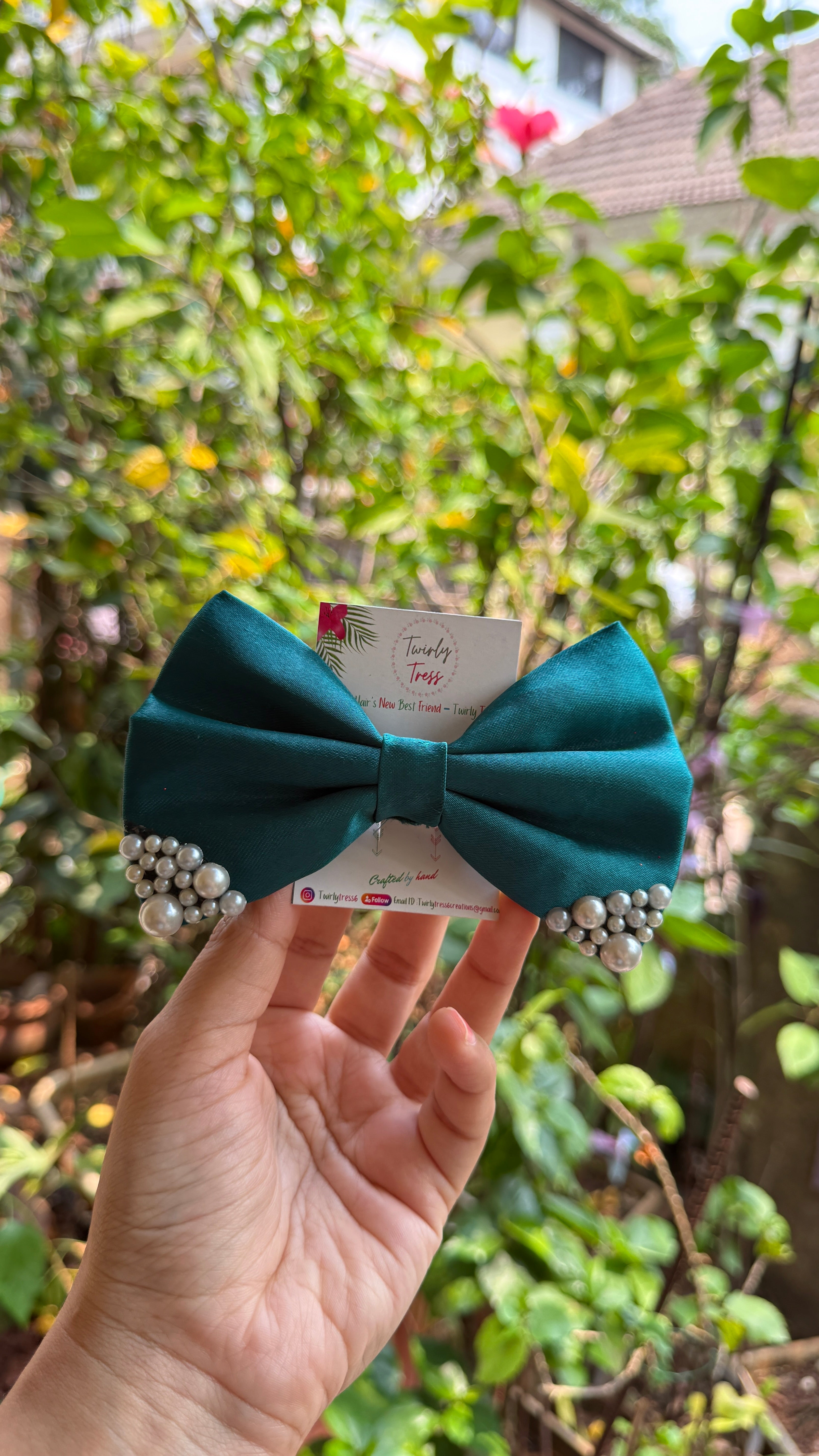 Satin Classic Pearl Bow